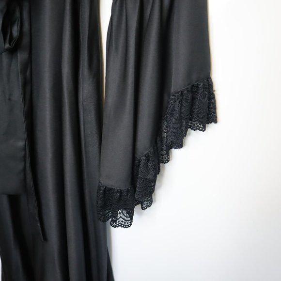 3XL Lace Witch Costume with hood - Picture 4 of 8